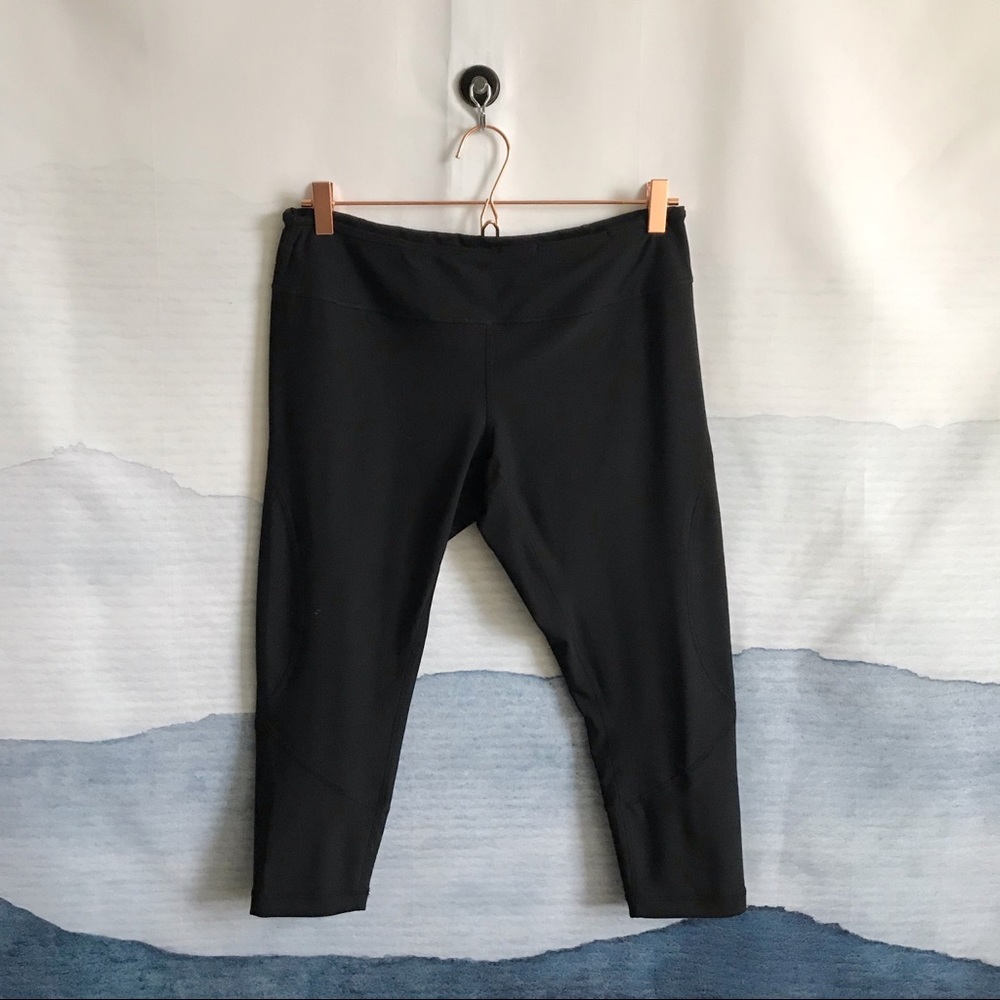 Zella Black Cropped Athletic Running Leggings